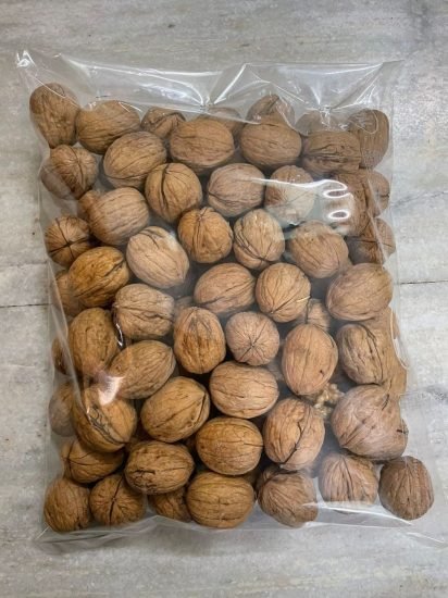 1kg premium quality in shell walnuts  Home & Kitchen