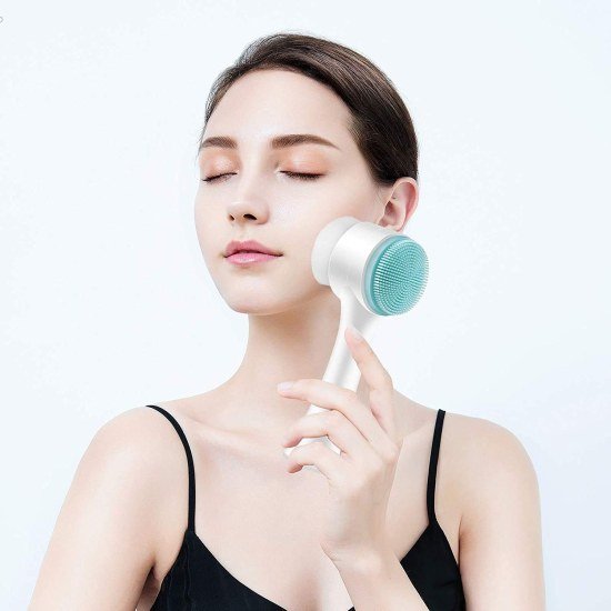 2 in 1 Face Scrubber Beauty Products